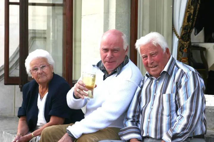 Sophie with Johnny and Jim Donnelly at the Family Gathering in 2004